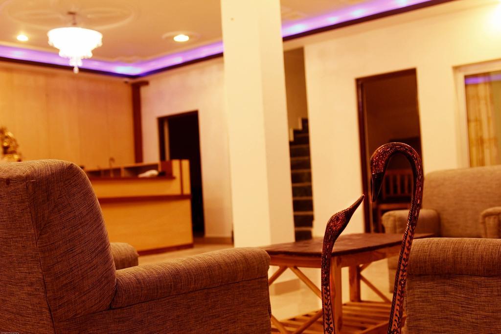 Hotel Hill Palace Kausani Zewnętrze zdjęcie