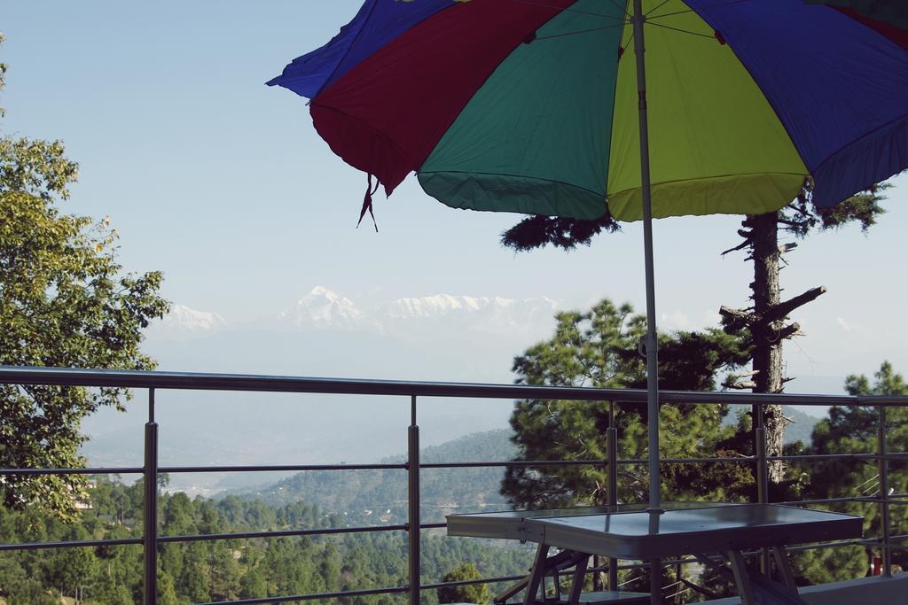 Hotel Hill Palace Kausani Zewnętrze zdjęcie